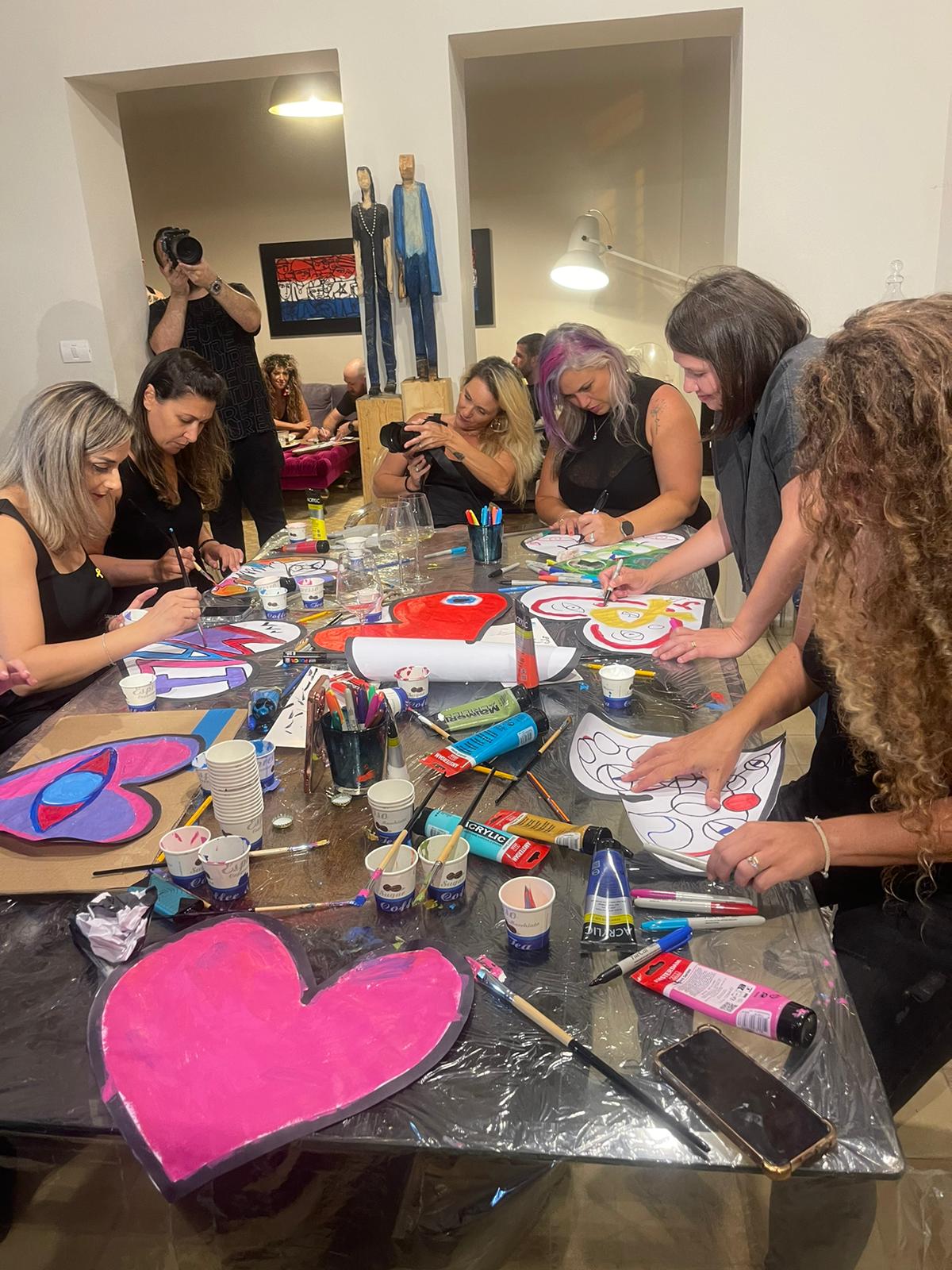 DRINK & DOODLE WORKSHOP